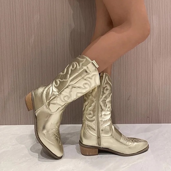 Shoes - 223 CLEARANCE Western Cowboy Cowgirl Country Embroidered Boots
